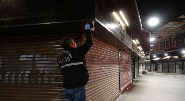 Malatyada kuyumcular çarşısında soygun girişimi kamerada