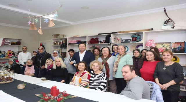 Maltepede erken yılbaşı kutlaması