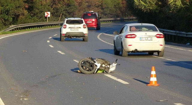 Manavgatta otomobil ile çarpışan motosiklet sürücüsü hayatını kaybetti