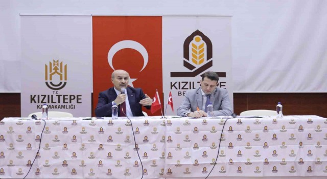 Mardin Valisi Demirtaş, Kızıltepede muhtarları dinledi