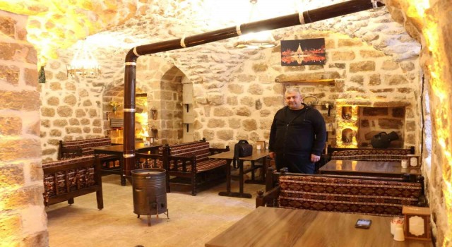 Mardinde bir girişimci 500 yıllık evini kafeye dönüştürdü