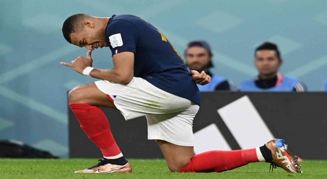 Mbappe, Dünya Kupasına damga vuruyor