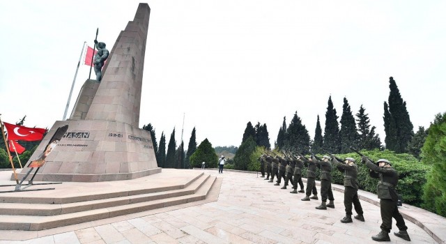 Menemende şehit Asteğmen Kubilay ve arkadaşları anıldı
