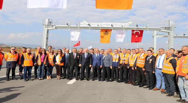 Mersin sanayicisinin hasretle beklediği bağlantı yolu hizmete açıldı