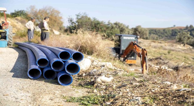 Mersinde çiftçilere sulama borusu desteği