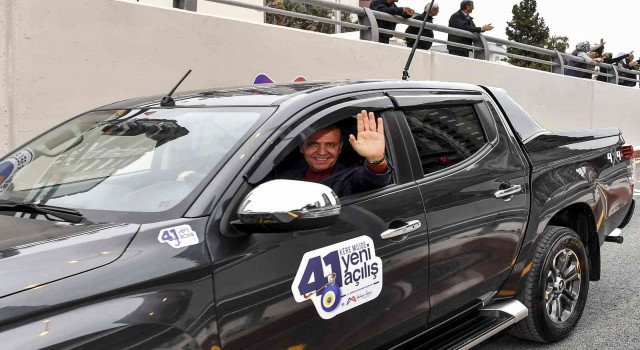 Mersinde dikenli yol alt geçidi açıldı