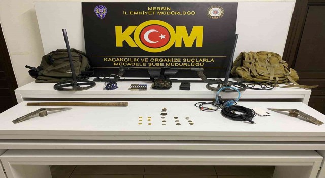 Mersinde tarihi eser kaçakçılarına operasyon: 2 gözaltı