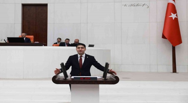 MHPli Özdemir: Türkiye dünyanın merkezi hâline gelmiştir