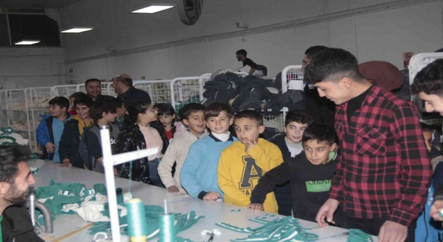 Minikler üretime katılarak unutulmaz gün yaşadı