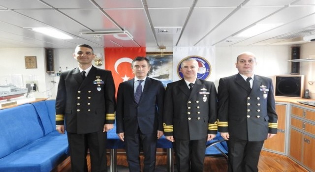 MSBnin iki gemisinden Selanike liman ziyareti
