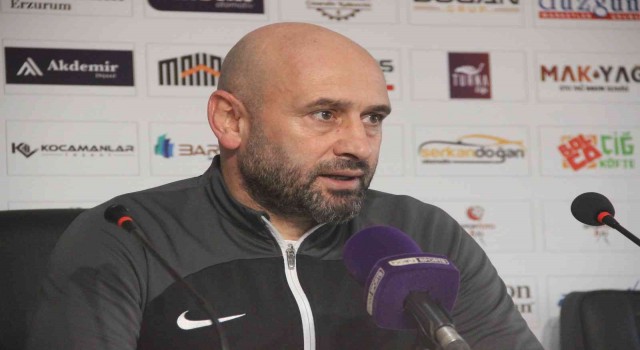 Muzaffer Bilazer: “Oyuncularımı kutluyorum inanılmaz mücadele veriyorlar”