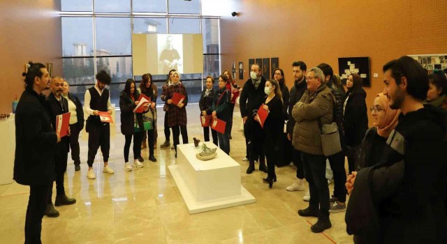 NEVÜde ‘2023 Yeni Yıl Buluşma Karma Sergisi açıldı