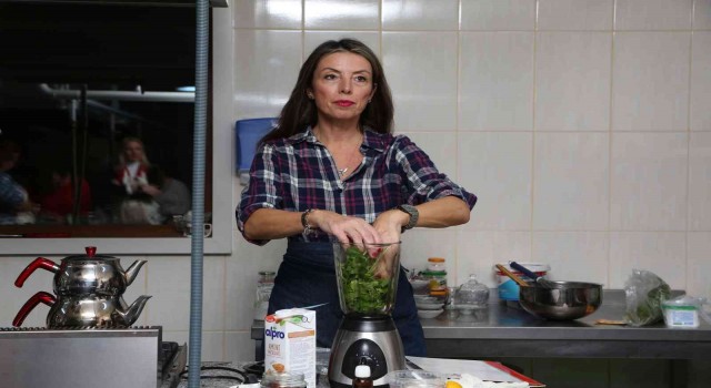 Nilüferde kadın derneklerine sağlıklı beslenme atölyesi