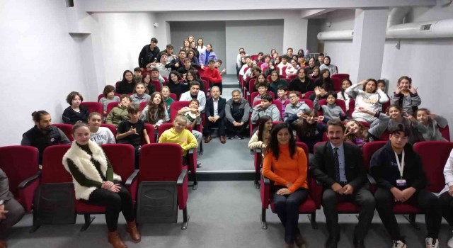 Öğrenciler hem eğlendi hem merak ettiklerini öğrendi