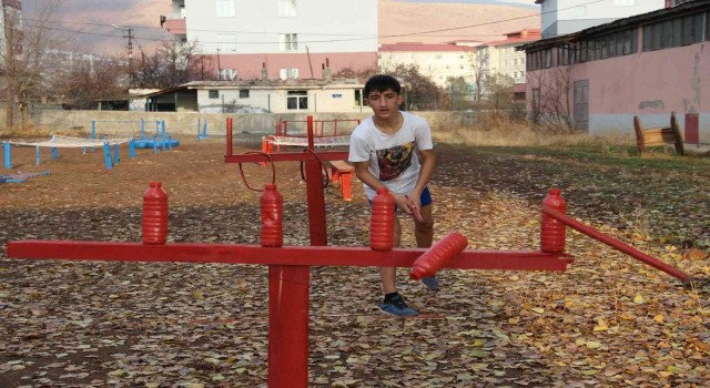 Öğrenciler için survivor parkuru kuruldu