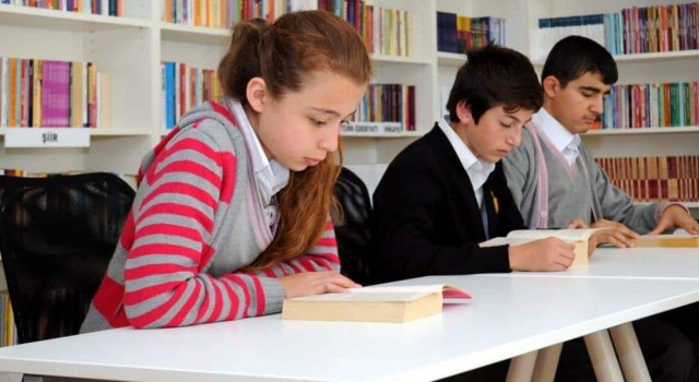 Okul kütüphanelerindeki kitap sayısı 1 milyona ulaştı