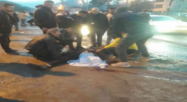 Orduda otomobil ile motosiklet kafa kafaya çarpıştı: 2 yaralı