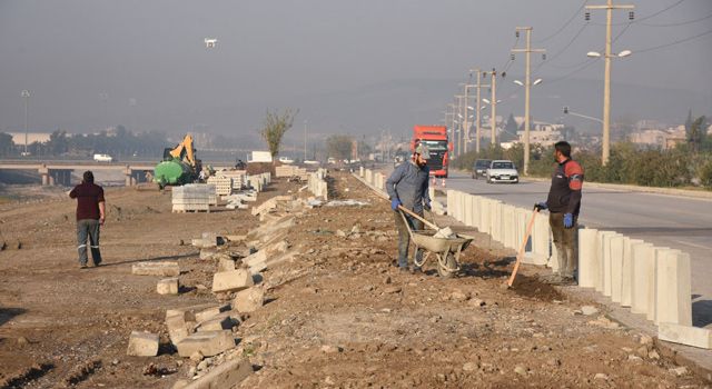 Osmaniye'de Karaçay Deresi Kenarına Yeni Yürüyüş Ve Bisiklet Yolları Yapılıyor