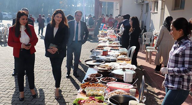 Osmaniye'de Kaymakam eşi, SMA hastası için açılan kermese katıldı