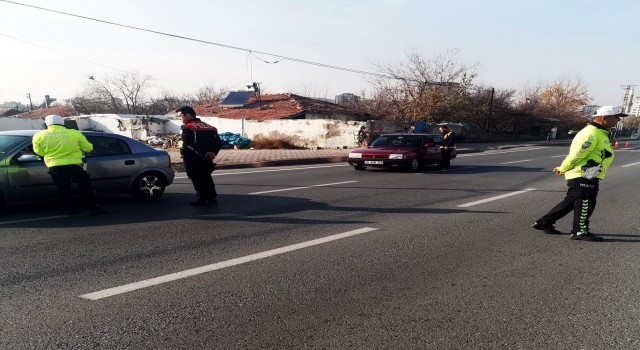 Oto Hırsızlığını Önlemek İçin Denetimler Aralıksız Sürüyor