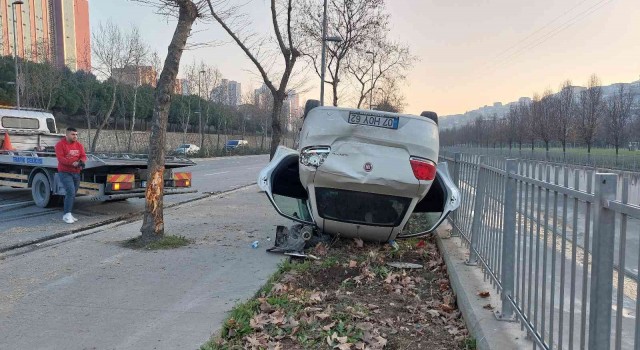 Otomobil motosiklete çarptı, yaralıya ilk müdahaleyi yoldan geçen hemşire yaptı