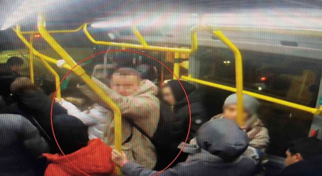 Oyuncak tabancayla kuyumcuya giren şüpheli kamerada