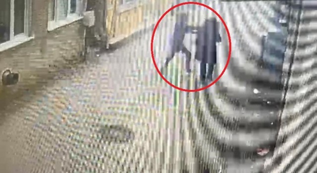 (Özel) Bursada genç kadını gasp etme anı kameraya yansıdı