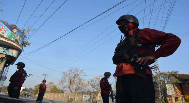 Pakistandaki rehine krizi yaklaşık 48 saat sonra sona erdi: 35 ölü, 10 yaralı