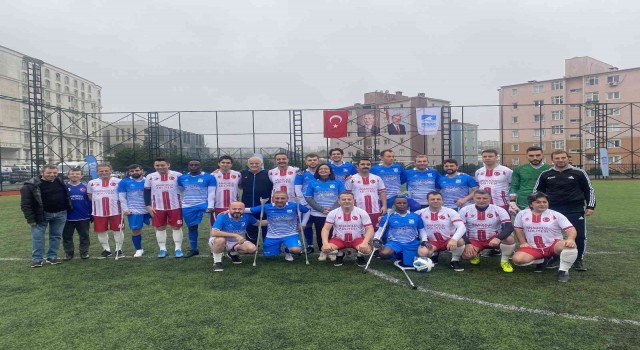 Pendikte Engelliler Gününe özel dostluk maçı: Hakim ve savcılar sahaya çıktı