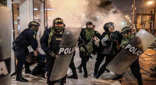 Peruda protestolar nedeniyle 5 bin turist mahsur kaldı