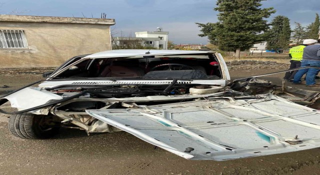 Polisten kaçıp kaza yapan sürücü ehliyetsiz çıktı