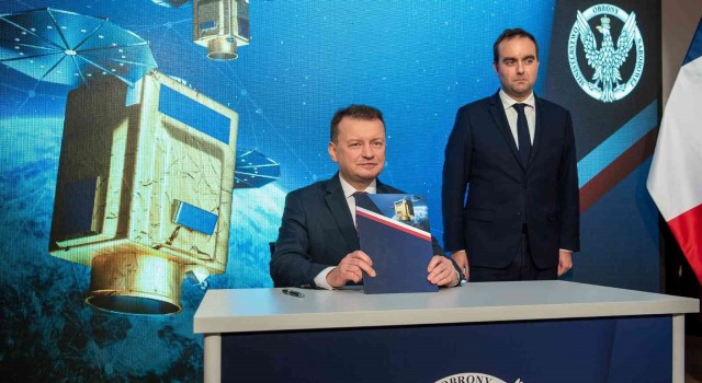 Polonya, Fransadan 2 adet gözlem uydusu satın alacak