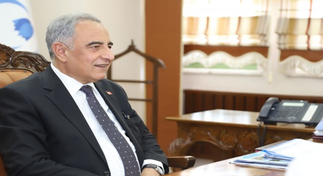 Rektör Turguttan yeni yıl mesajı