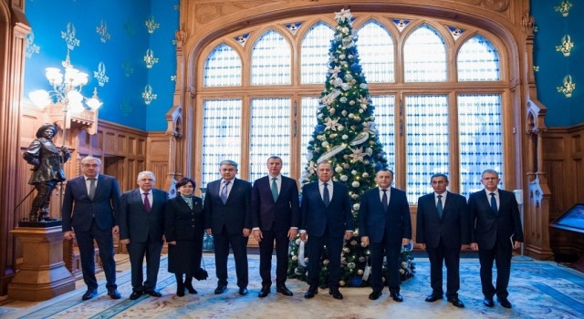 Rusya Dışişleri Bakanı Lavrov, BDT ülkelerinin Moskova büyükelçileriyle görüştü