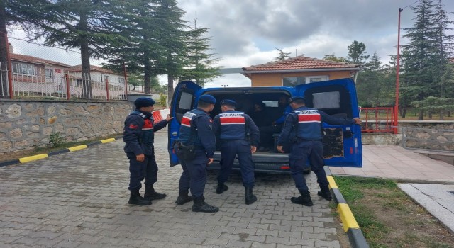Sahtecilik suçundan aranan şüpheli yakalandı