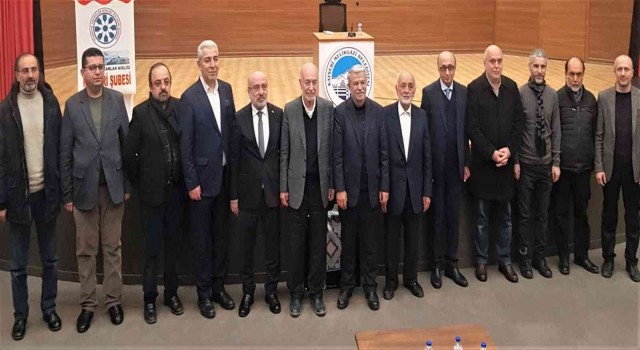 Şair-Yazar Metin Önal Mengüşoğlu Ahlak ve Düşünce Adamı Mehmet Akif konferansına katıldı