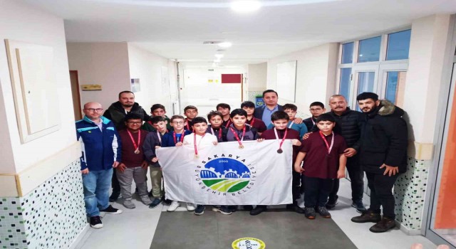 Sakarya Büyükşehirin haltercileri finale damga vurdu