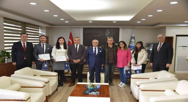 Salihlide diksiyon kursunu bitirenler belgelerini aldı