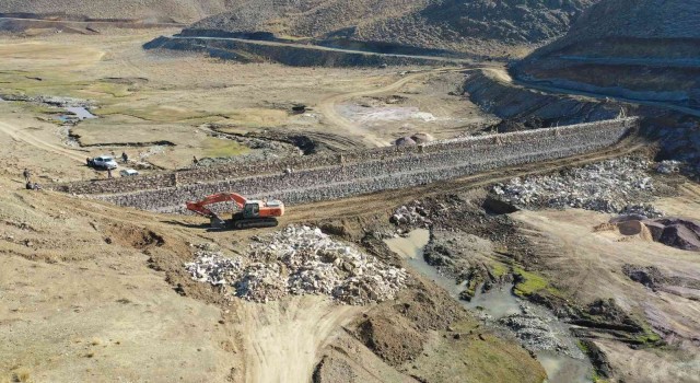 Salkımlı Göletinde çalışmalar devam ediyor