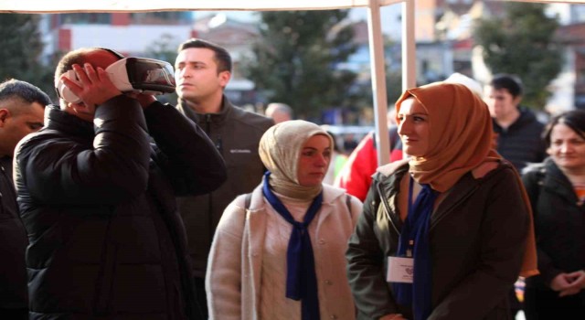 Sanal gözlükle dünyaya bir günlüğüne otizmli bireylerin gözünden baktılar