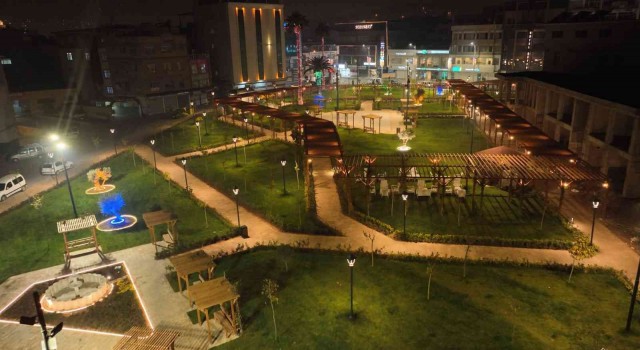 Şanlıurfada Kızılay Meydanı estetik görünüme kavuştu