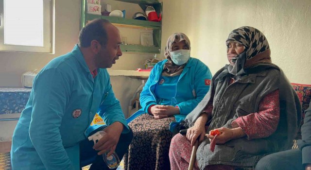 Sarıkamışta yaşlı ve engellilere evlerinde hizmet veriliyor