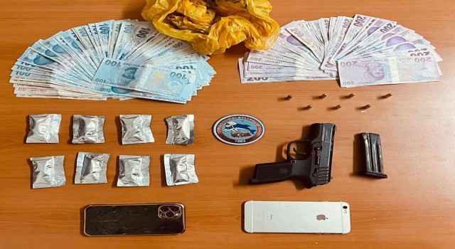 Sarıyerde durdurulan otomobilden uyuşturucu düzeneği çıktı