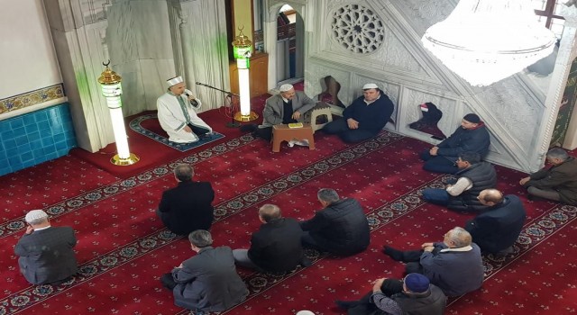 Şehit polis memuru ve babası anıldı