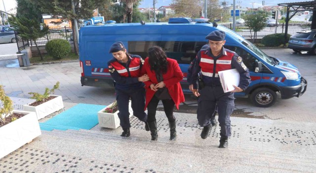 Seydikemerde erkek arkadaşını av tüfeğiyle öldüren kadın tutuklandı
