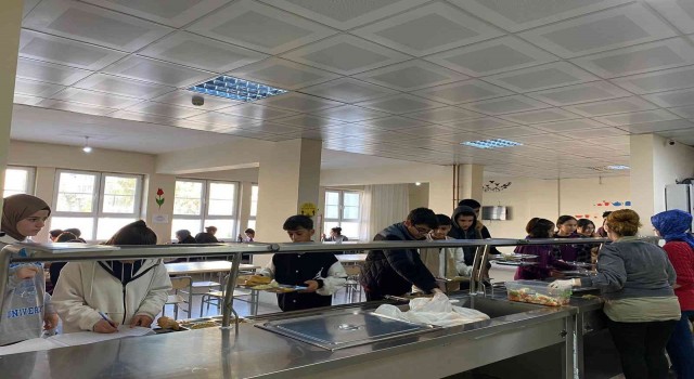 Silopide 5 bin 464 öğrenciye ücretsiz yemek