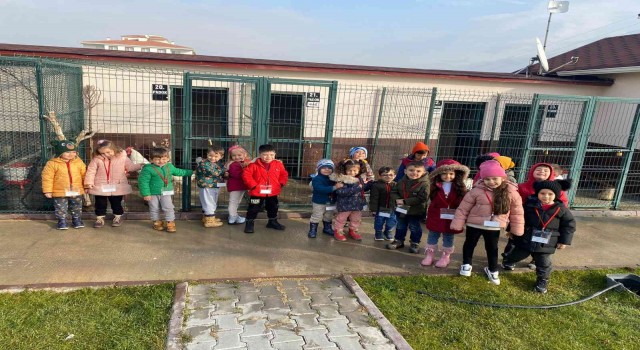 Sincandaki hayvan Sevgi Bahçesini 1410 öğrenci ziyaret etti