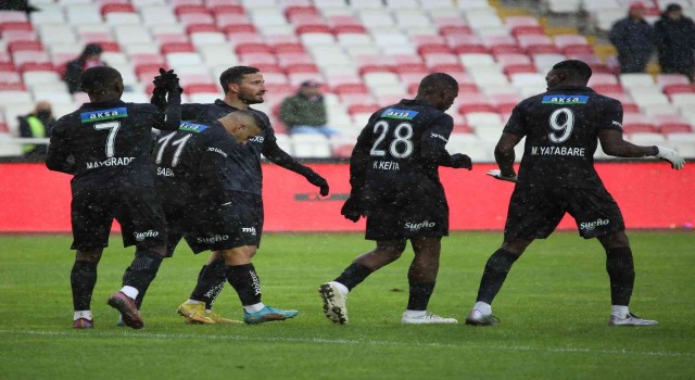 Sivassporda Erdoğan Yeşilyurt gol sayısını 3e çıkarttı