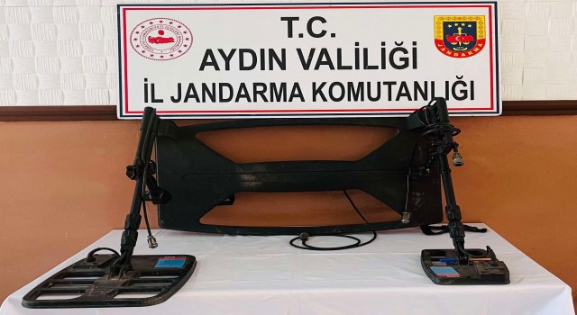 Sökede tarihi eser baskını: 3 yakalama