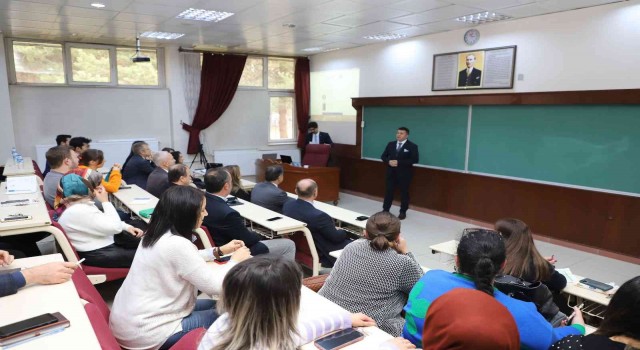 Sosyal ve beşerî bilimlerde yenilikçi çözümler araştırma projeleri destek programı tanıtımları tamamlandı